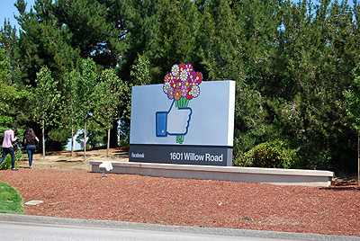 Facebook for Moms Facebook for Moms